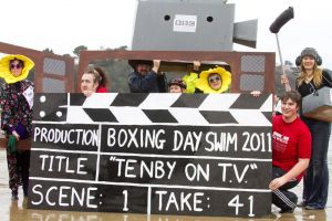 tenby boxing day swim 28 sm.jpg